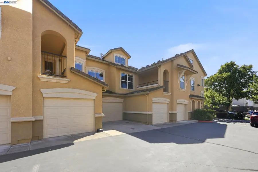 5350 Dunlay Dr #412, Sacramento, CA 95835 - #3