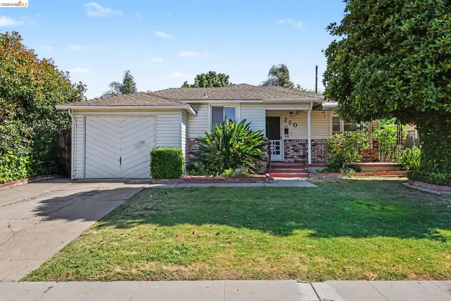 250 W 23rd St, Tracy, CA 95376 - #2