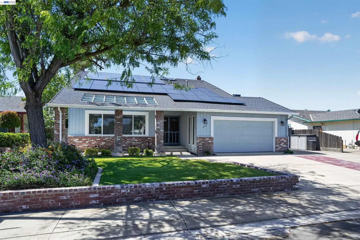 1264 Sprague St, Manteca, CA 95336 - #1