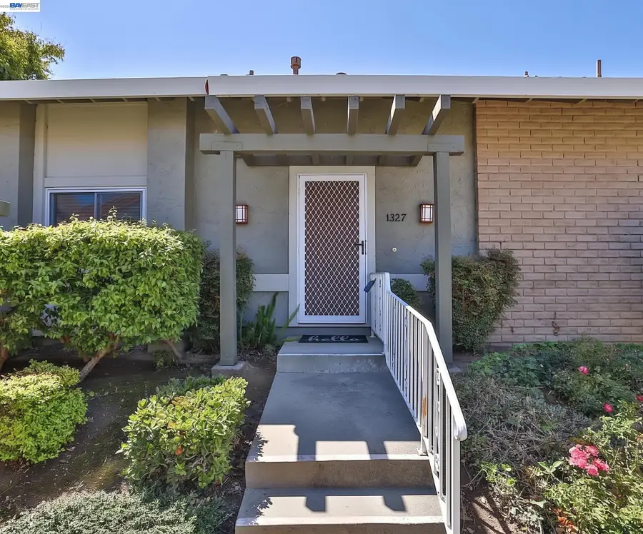 1327 Star Bush Ln, San Jose, CA 95118 - #2
