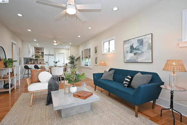 2732 Garden St, Oakland, CA 94601