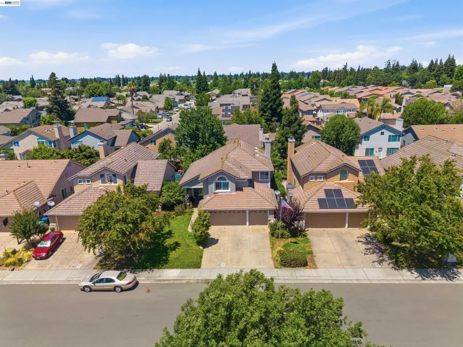 2627 Tejon St, Lodi, CA 95242 - #3
