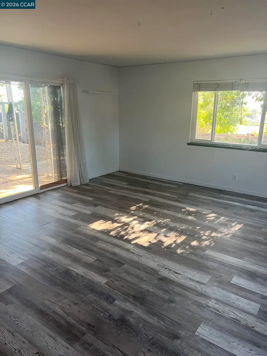 827 Falcon Dr, Vallejo, CA 94589 - #3