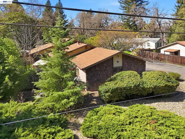 425 Coffield Ave, Napa, CA 94558