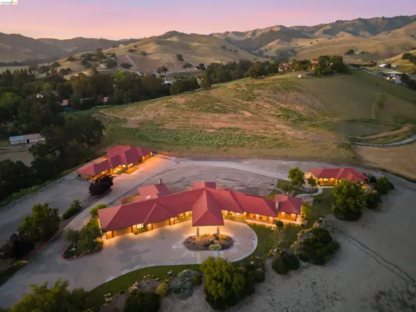 5885 Bruce Dr, Danville, CA 94506