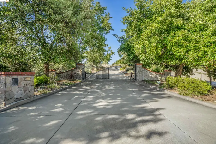 5885 Bruce Dr, Danville, CA 94506 - #3