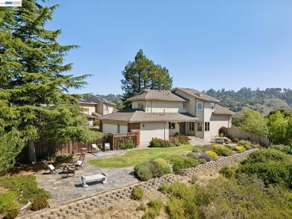 5028 Crystal Ridge Court, Oakland, CA 94605