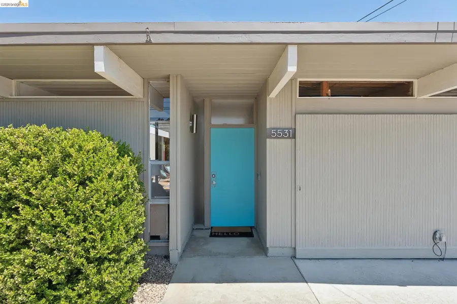 5531 Greenridge Rd, Castro Valley, CA 94552 - #2