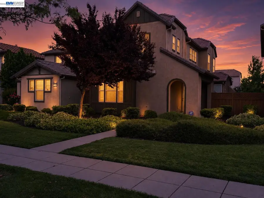 277 W Saint Francis Ave, Mountain House, CA 95391 - #2