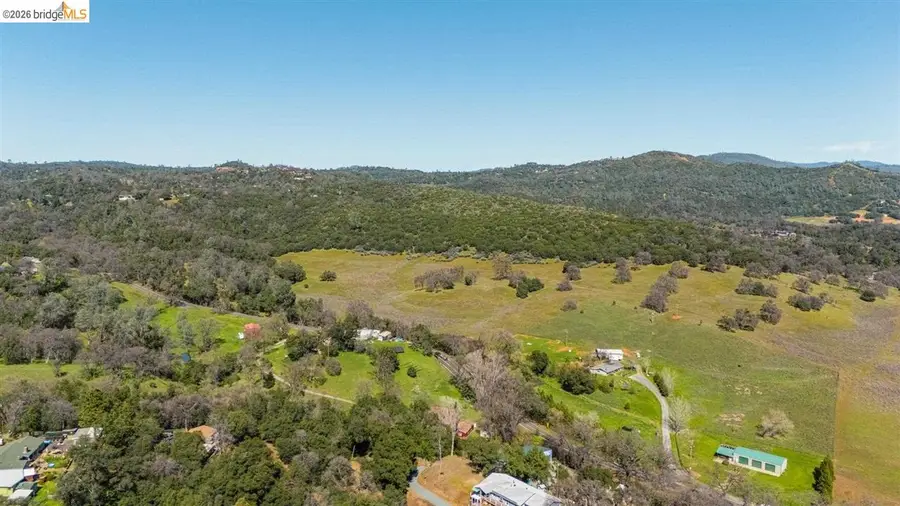 18701 Rawhide Rd, Jamestown, CA 95327 - #2