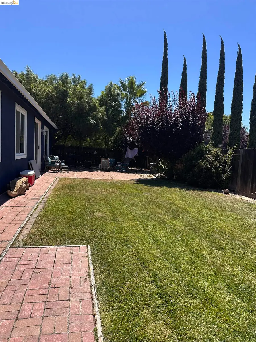 229 Millbrook Dr, Pittsburg, CA 94565 - #2