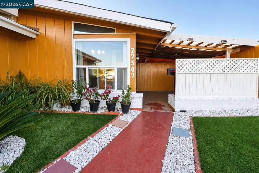 27507 Barcelona Ave, Hayward, CA 94545 - #3