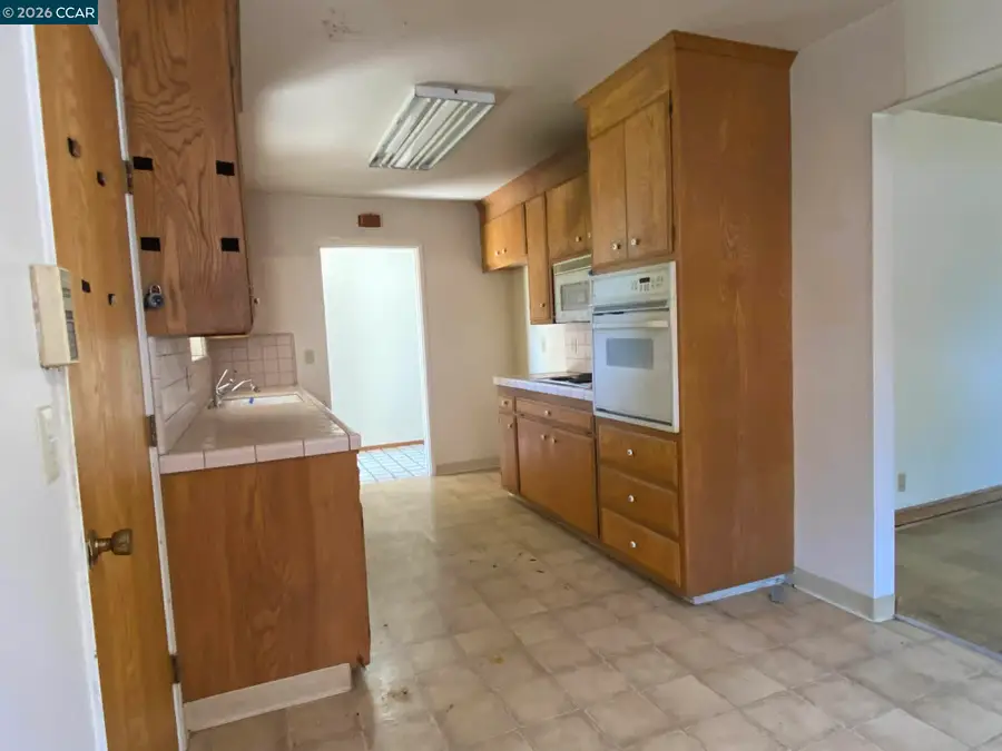744 Springwood, San Jose, CA 95129 - #2