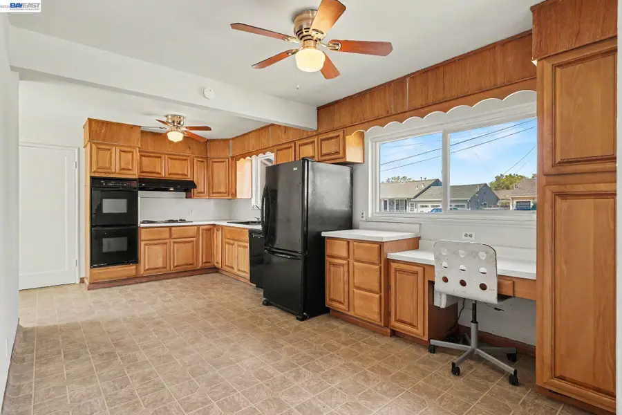 15006 Alexandria St, San Leandro, CA 94579 - #2