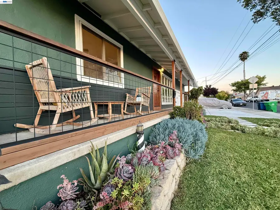 22570 Thelma St, Hayward, CA 94541 - #2