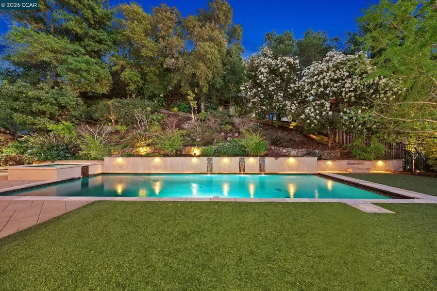 1 Gardiner Ct, Orinda, CA 94563 - #2