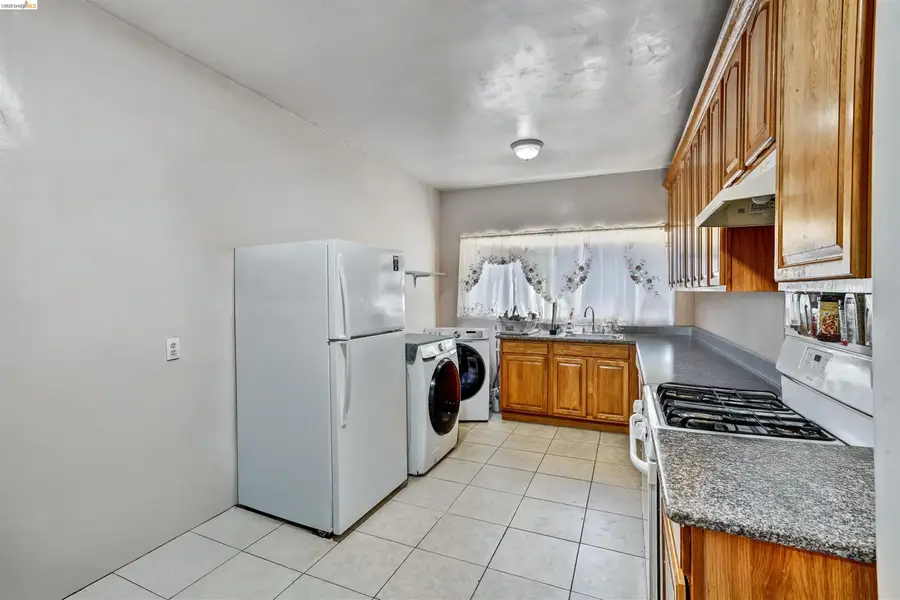 1390 Highland Blvd, Hayward, CA 94542 - #3