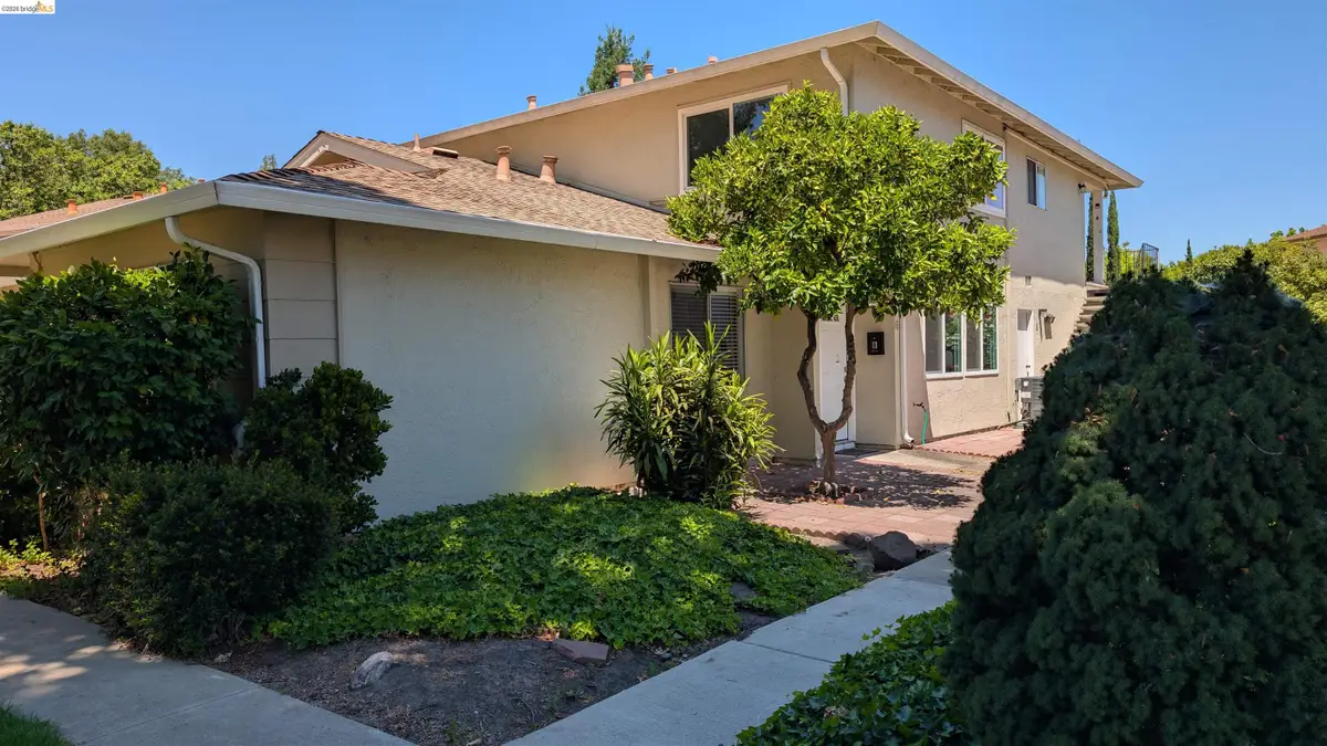 1387 Del Rio Cir #B, Concord, CA 94518 - #1