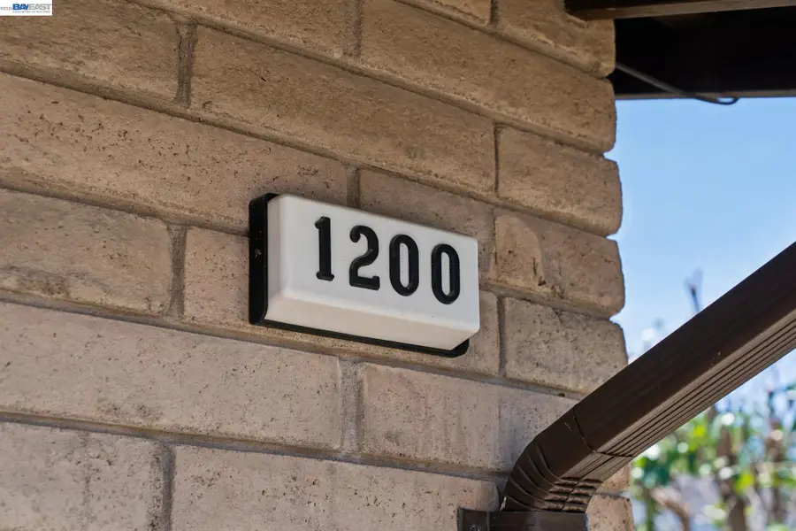 1200 Shaddick Dr, Antioch, CA 94509 - #2