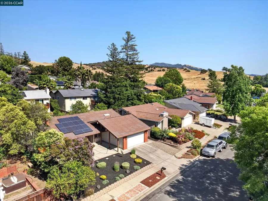 714 Navaronne Way, Concord, CA 94518 - #2