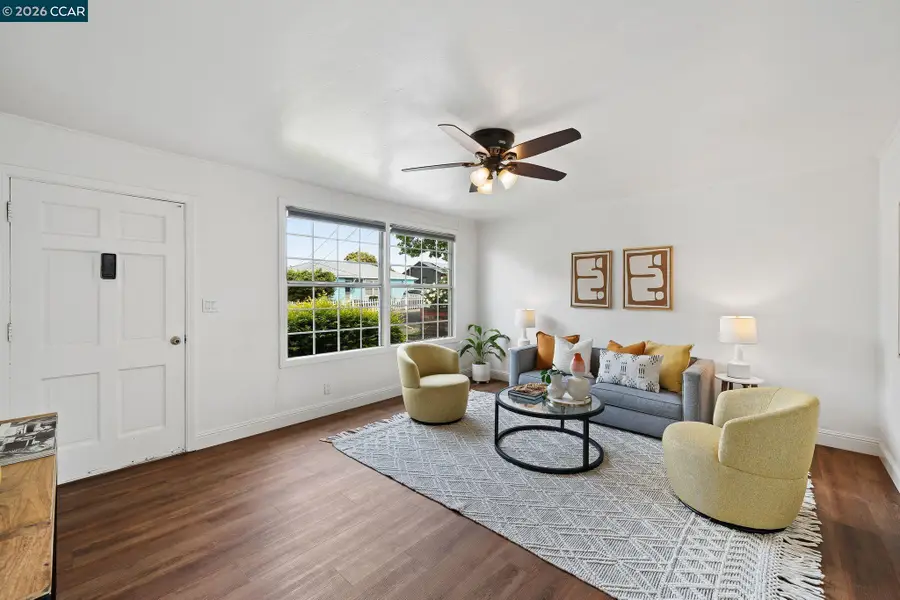 218 Hillcrest Ave., Benicia, CA 94510 - #3