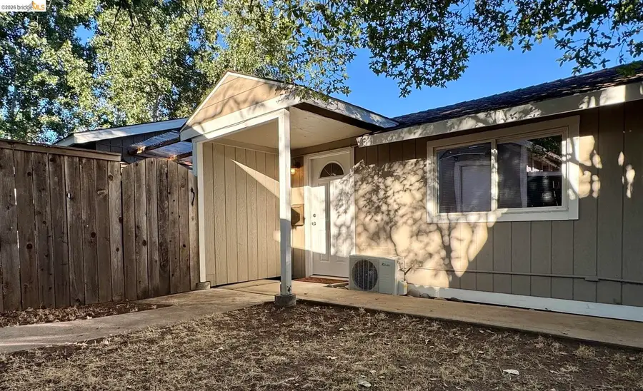 208 Circuit Dr, Roseville, CA 95678 - #2
