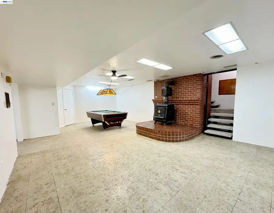 838 Virginia Ave, Lodi, CA 95242 - #2