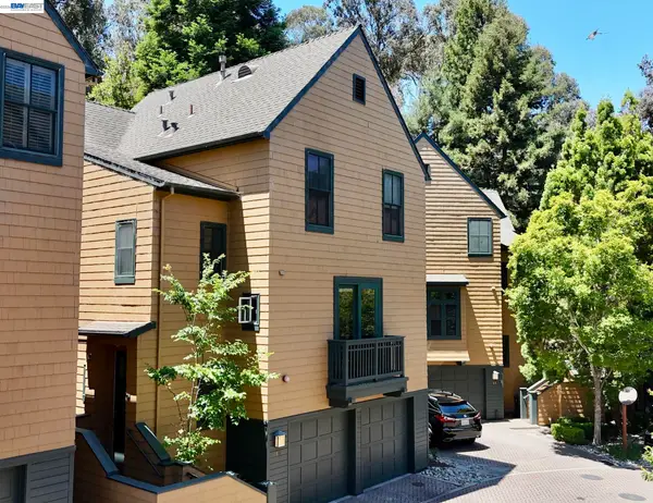 19 Edgewood Pl, Belmont, CA 94002