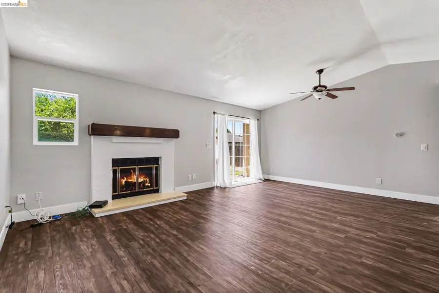 1303 Crane Dr, Suisun City, CA 94585 - #3