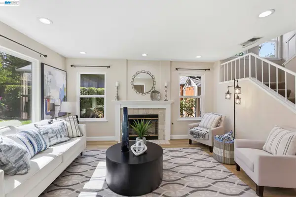 3711 Kamp Dr, Pleasanton, CA 94588