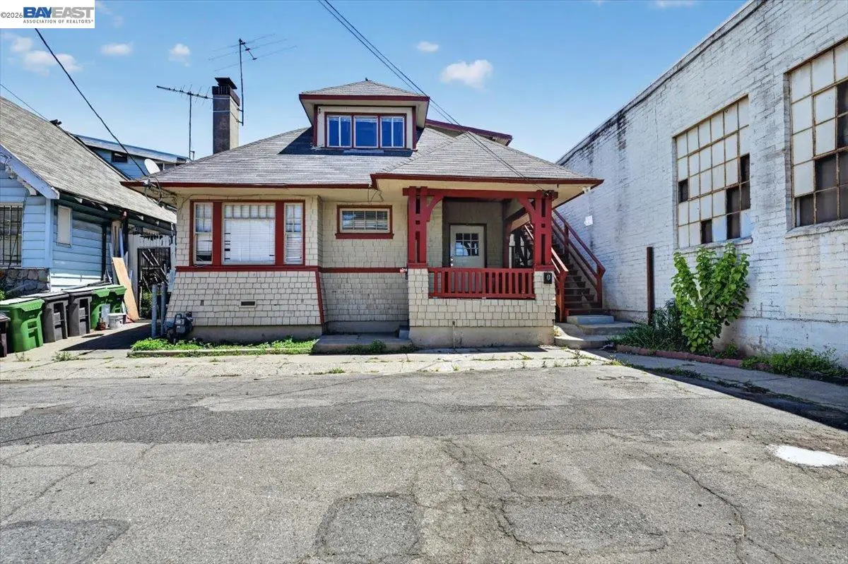 950 Loomis Ct, Oakland, CA 94606 - #1