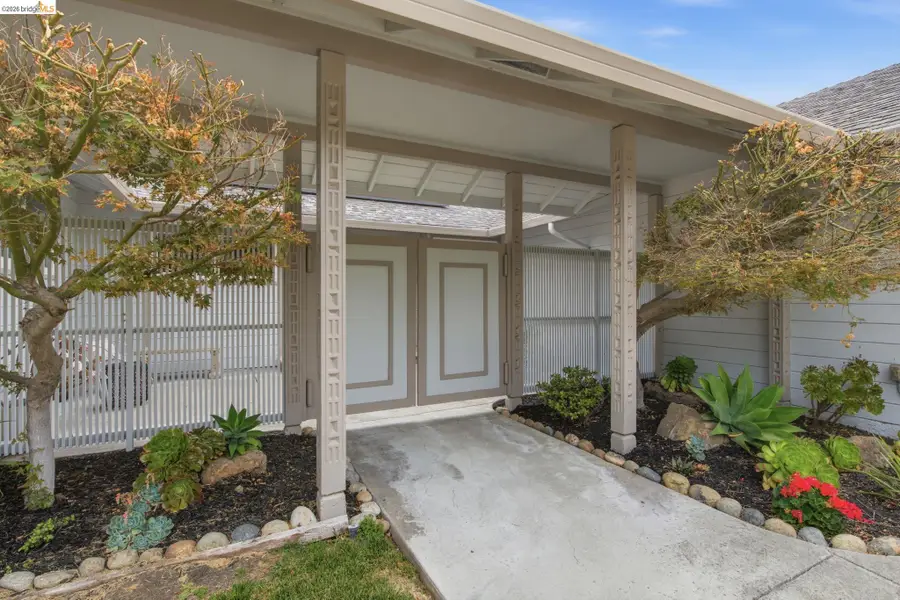 8170 Surrey Ln, Oakland, CA 94605 - #2