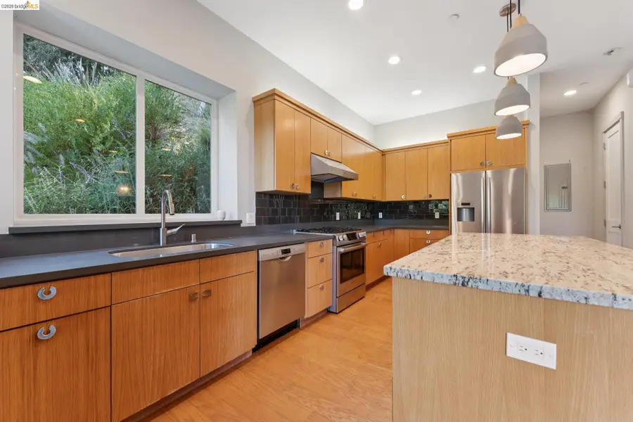 5917 Balboa, Oakland, CA 94611 - #2