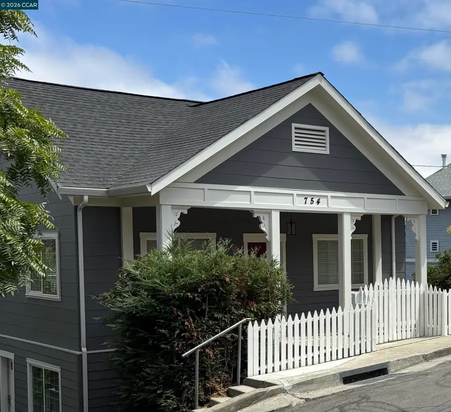 754 Alhambra Street, Crockett, CA 94525 - #2