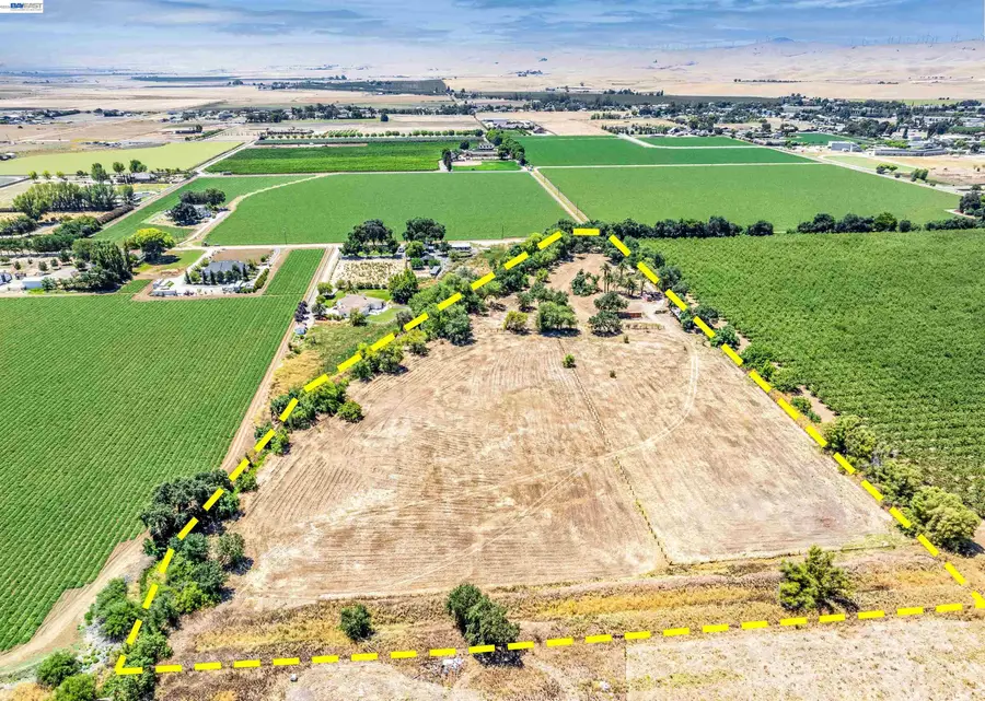 3515 Kellogg Creek Rd, Byron, CA 94514 - #3