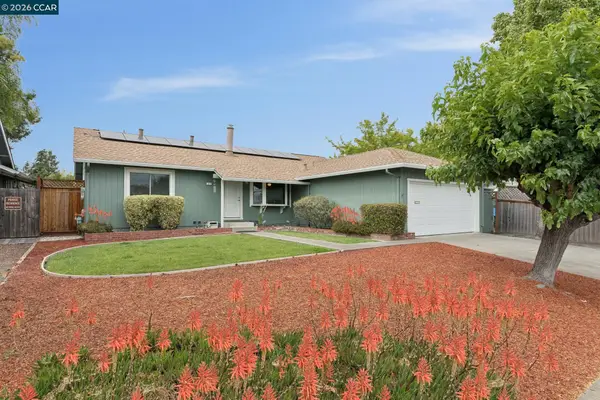 1237 San Rafael Dr, Petaluma, CA 94954