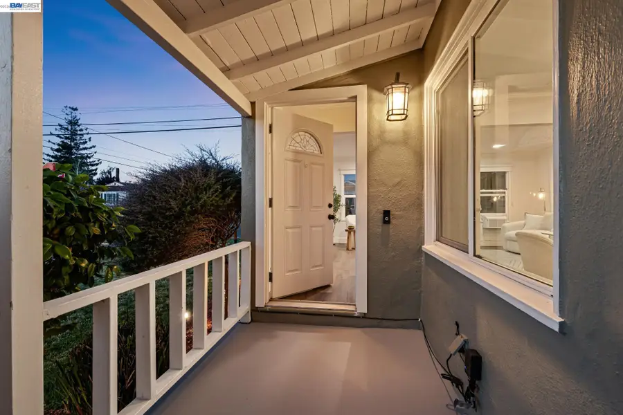 2107 Lessley Ave, Castro Valley, CA 94546 - #2
