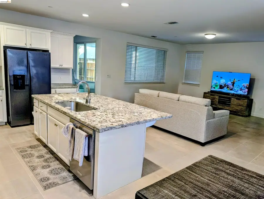 103 E Vince St, Mountain House, CA 95391 - #3