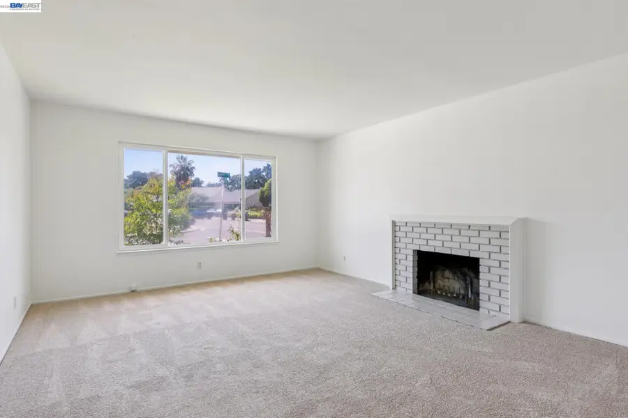 2884 Lyon Circle, Concord, CA 94518 - #3