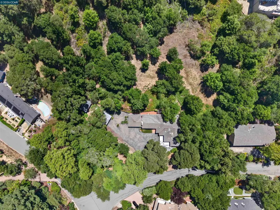 1 Greenwood Ct, Orinda, CA 94563 - #2