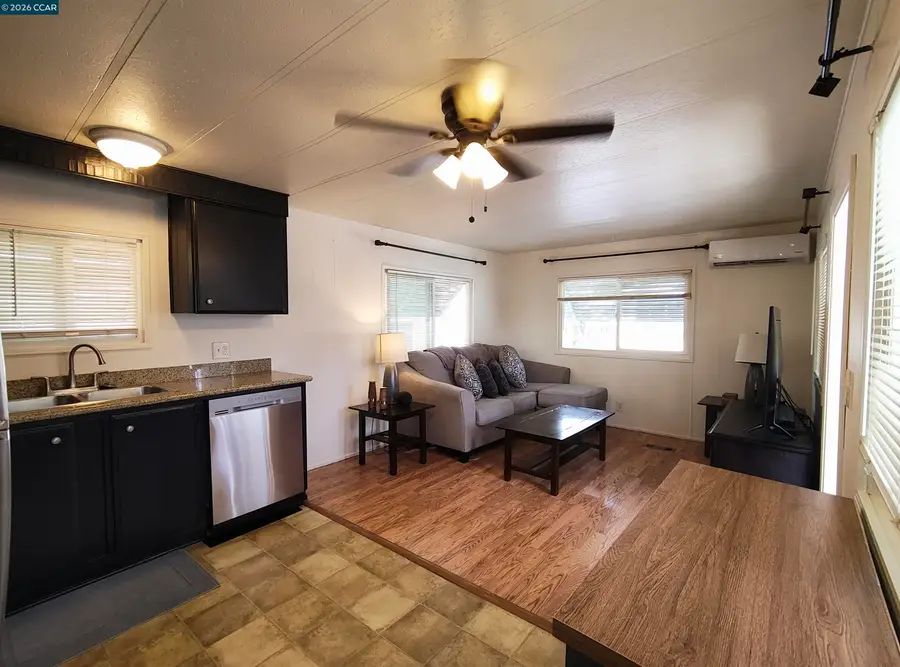 42 The Trees Dr, Concord, CA 94518 - #3