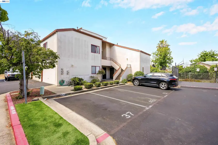 27949 Thornton Ct #1B, Hayward, CA 94544 - #2
