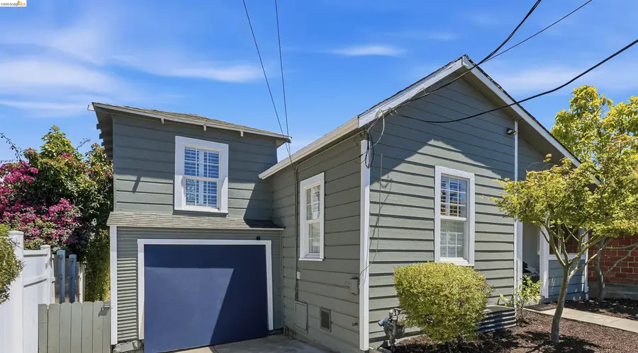 3214 Stuart St, Oakland, CA 94602 - #2