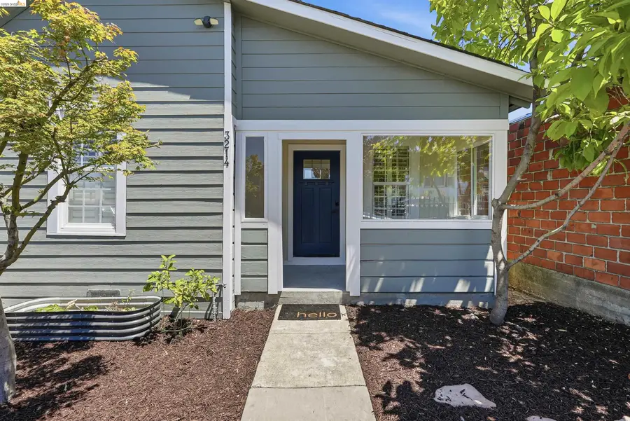 3214 Stuart St, Oakland, CA 94602 - #3