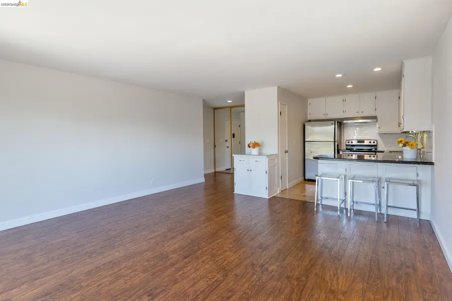 5025 Woodminster Ln #304, Oakland, CA 94602 - #2