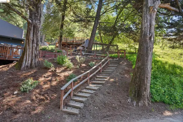 Address Withheld By Seller, Oakland, CA 94611