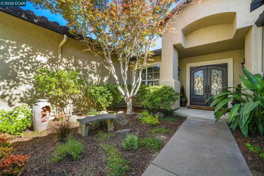 110 Forest Hill Dr, Clayton, CA 94517 - #3