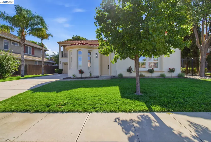 2200 Lotus Way, Tracy, CA 95376 - #2