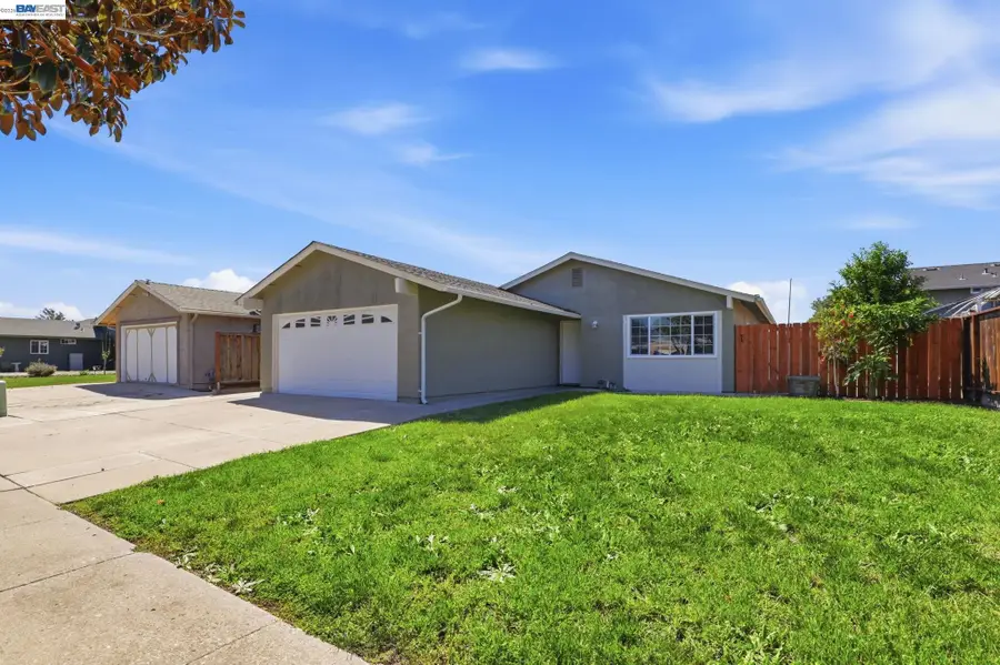 40 Gonzalez Dr, Hollister, CA 95023 - #3