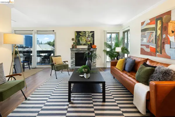 77 Fairmount Avenue #302, Oakland, CA 94611